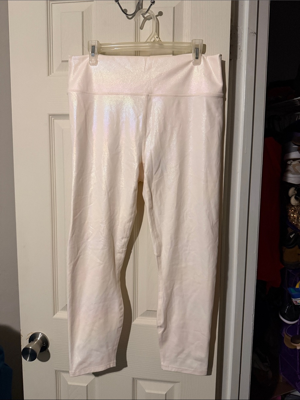 #114 NWT Fabletics Iridescent Cream High Waisted Leggings XXL